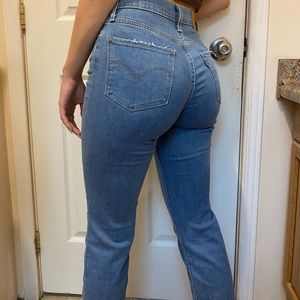 Levi’s Jeans